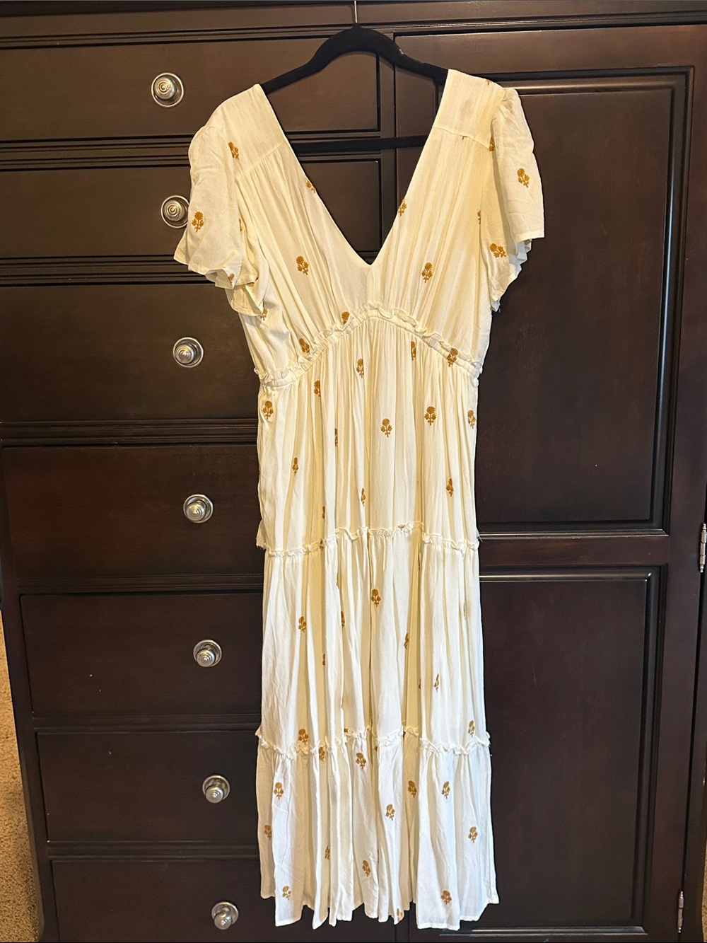 NWT In Loom Cream Floral Tiered Maxi Dress - Lightweight V-Neck